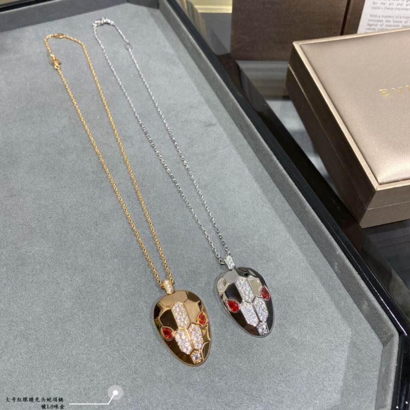 Bv1g*ai necklaces